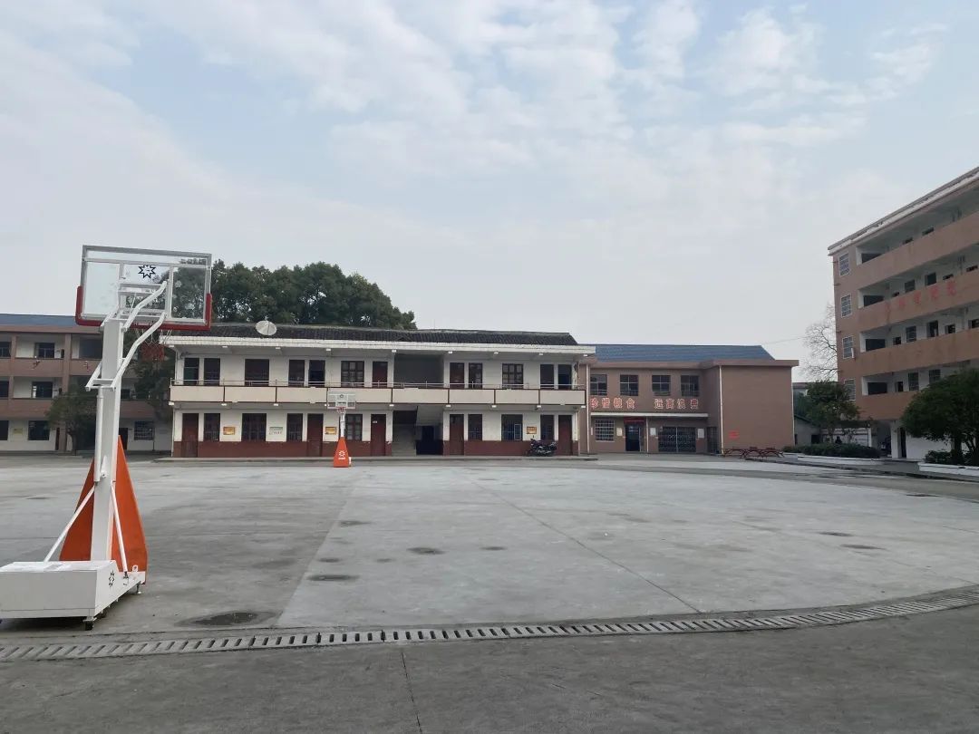 湖南華輝會(huì)計(jì)師事務(wù)所有限責(zé)任公司,湖南正德能達(dá)資產(chǎn)評(píng)估有限公司,財(cái)務(wù)審計(jì),工程造價(jià),記帳報(bào)稅,資產(chǎn)評(píng)估,湖南財(cái)務(wù)管理哪家好